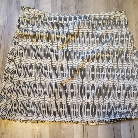 RipSkirt Hawaii Skirt size XL cream tan beige black West End print lengt… - Picture 3 of 12